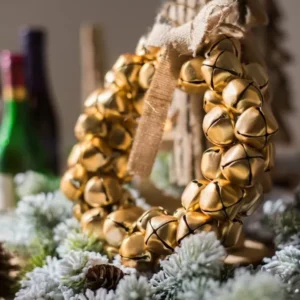 طوق اجراس ذهبي - ديكورات شتويه