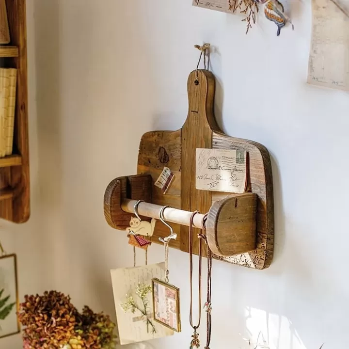 علاق جداري متعدد الاستخدامات من خشب الصنوبر - ارتفاع 34 سم × طول 33 سم
