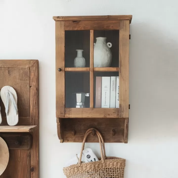 رف جداري دولاب زجاجي من خشب الصنوبر - أبعاد 75 × 45 × 24 سم
