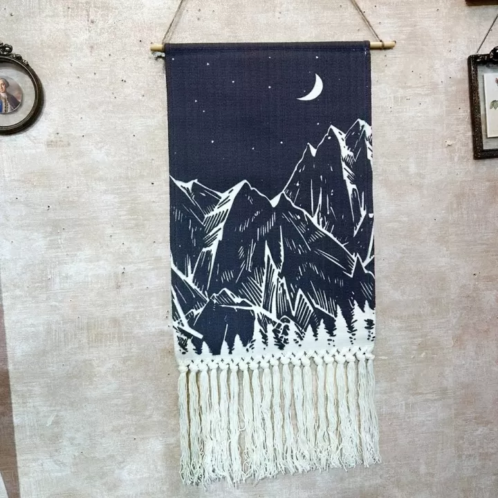 تعليقة مكرميه لتزين الجدار