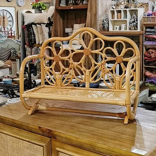 كرسي من الخيزران لتصوير المواليد