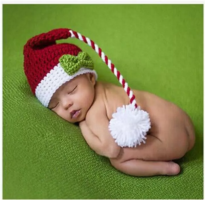 قبعة من الصوف بدندوشه طويله