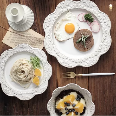 صحن تقديم دائري من السيراميك