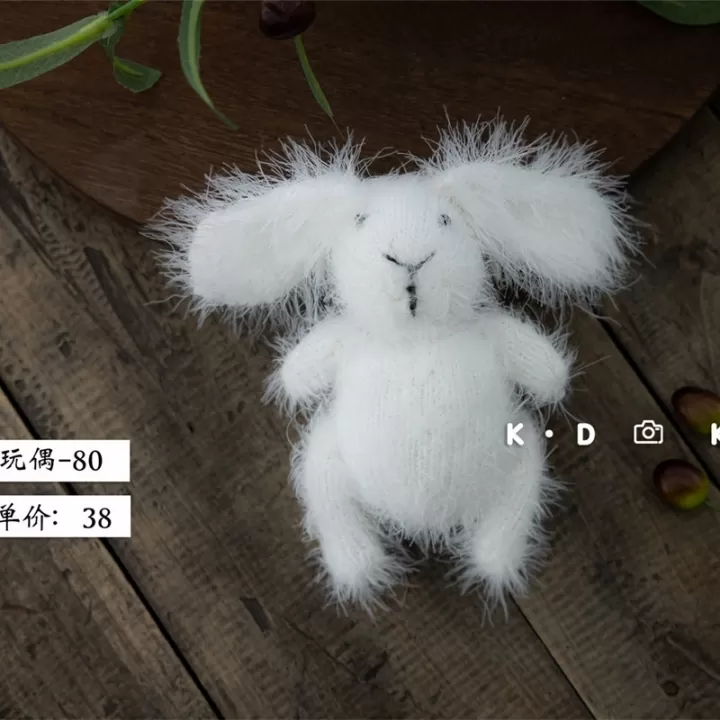 دمية ارنب من الصوف الناعم بعدة الوان