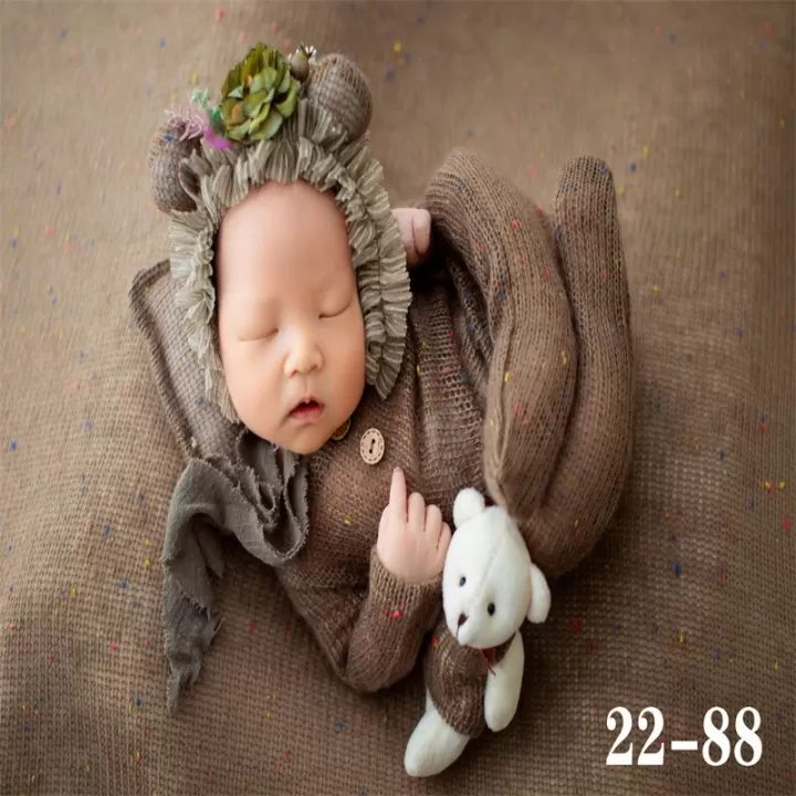 طقم ملابس صوف قميص + مخدة + قبعة + دبدوب لعبة لتصوير المواليد