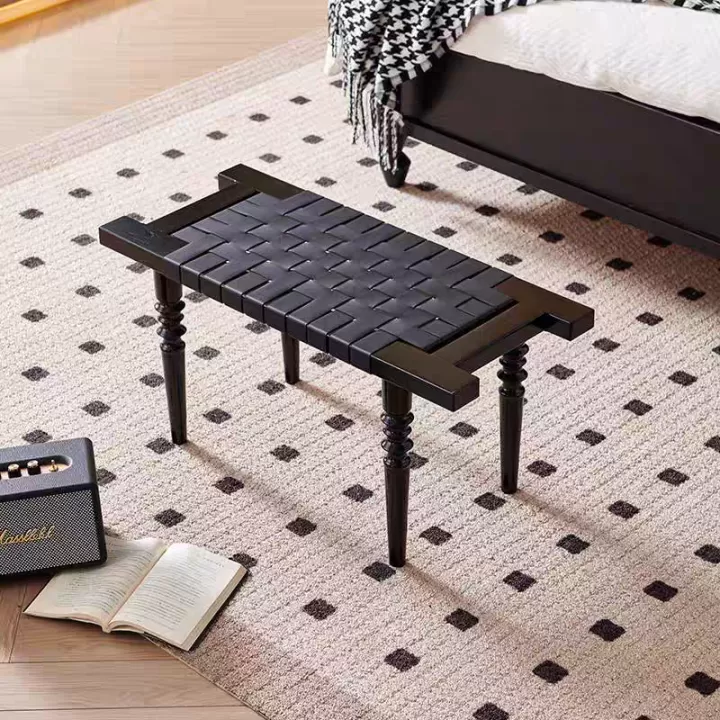 كرسي بانش اوك و خيوط الجلد طبيعي