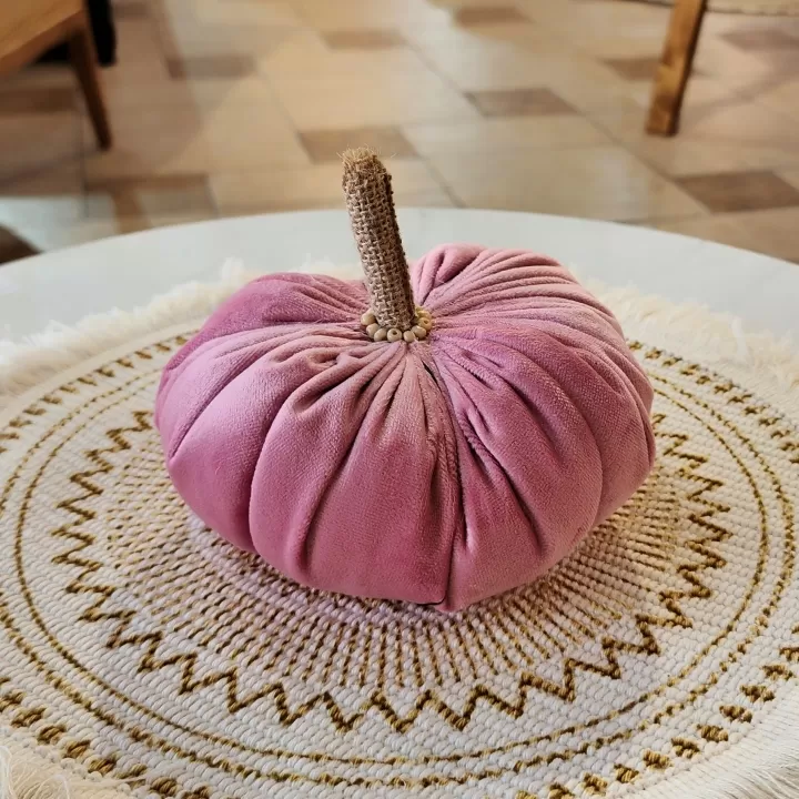 يقطين من قماش المخمل الفاخر - مقاس 13 سم