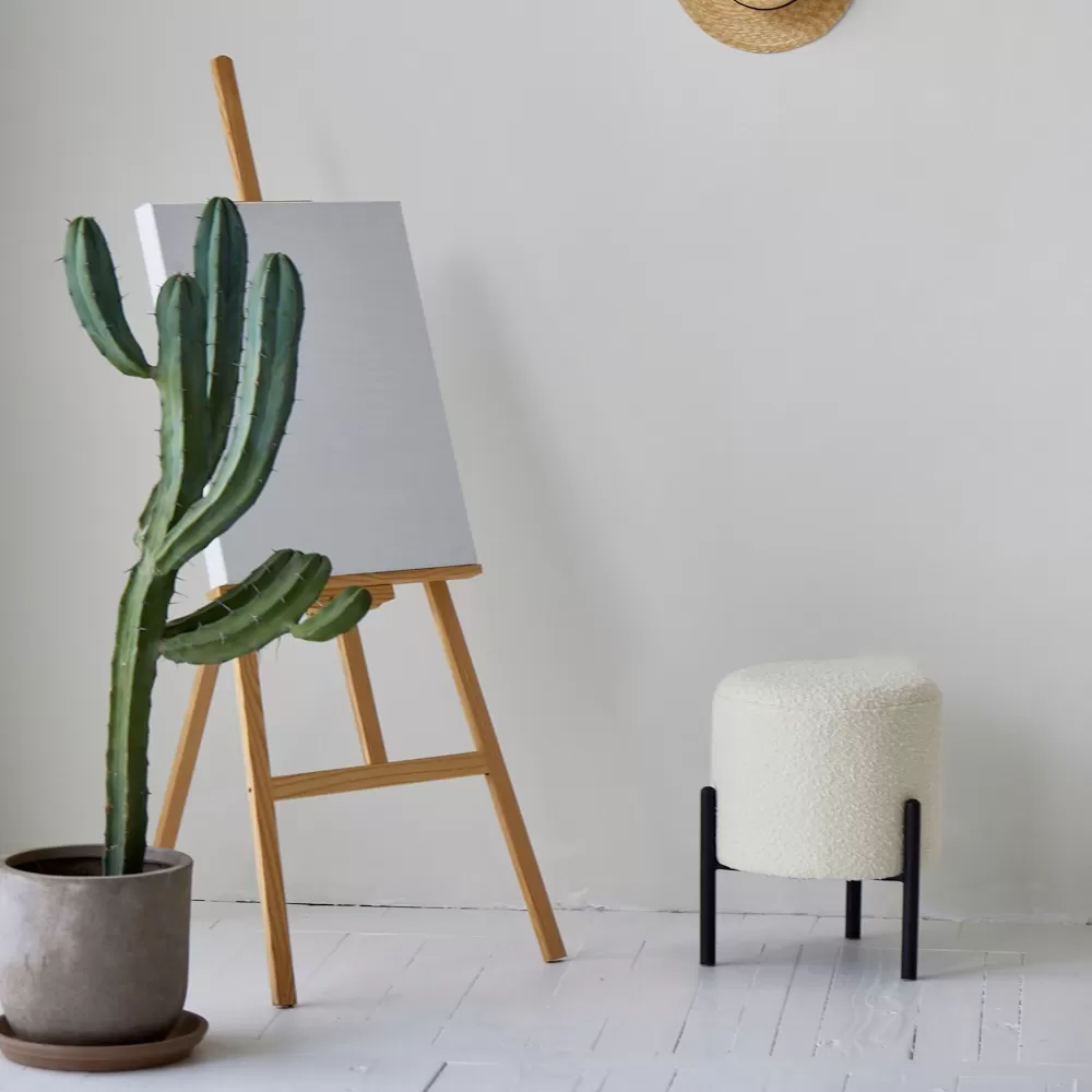 كرسي استرخاء ارجل معدن و بمقعد قماشي