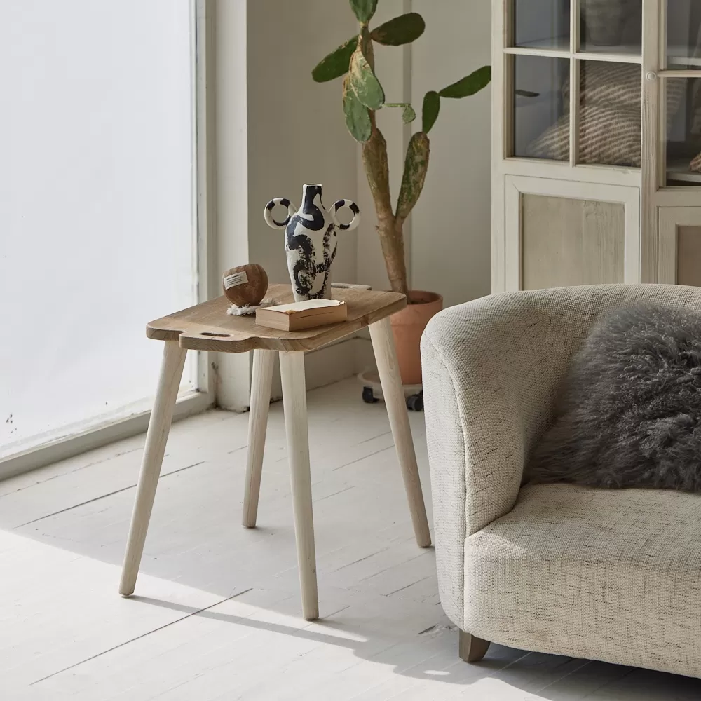 طاولة خدمة جانبيه ريفيه وبسطح من خشب الصنوبر الطبيعي