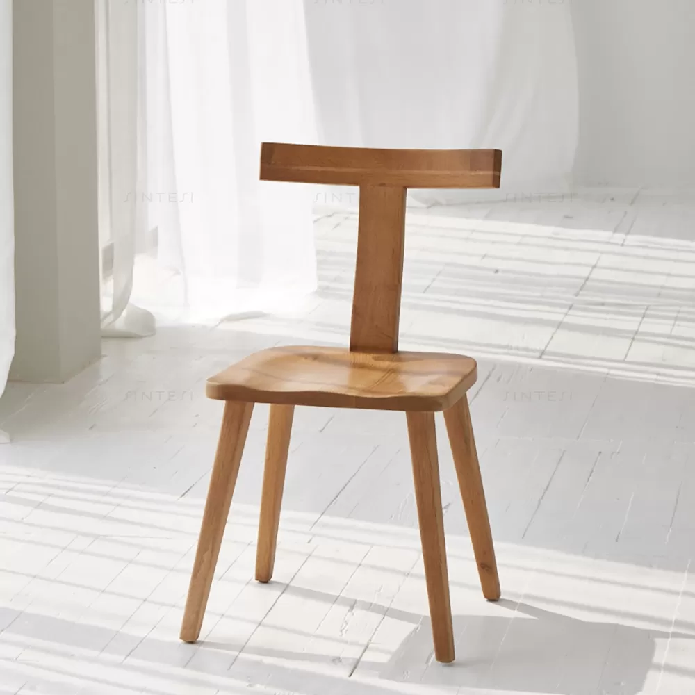 كرسي من خشب الاوك