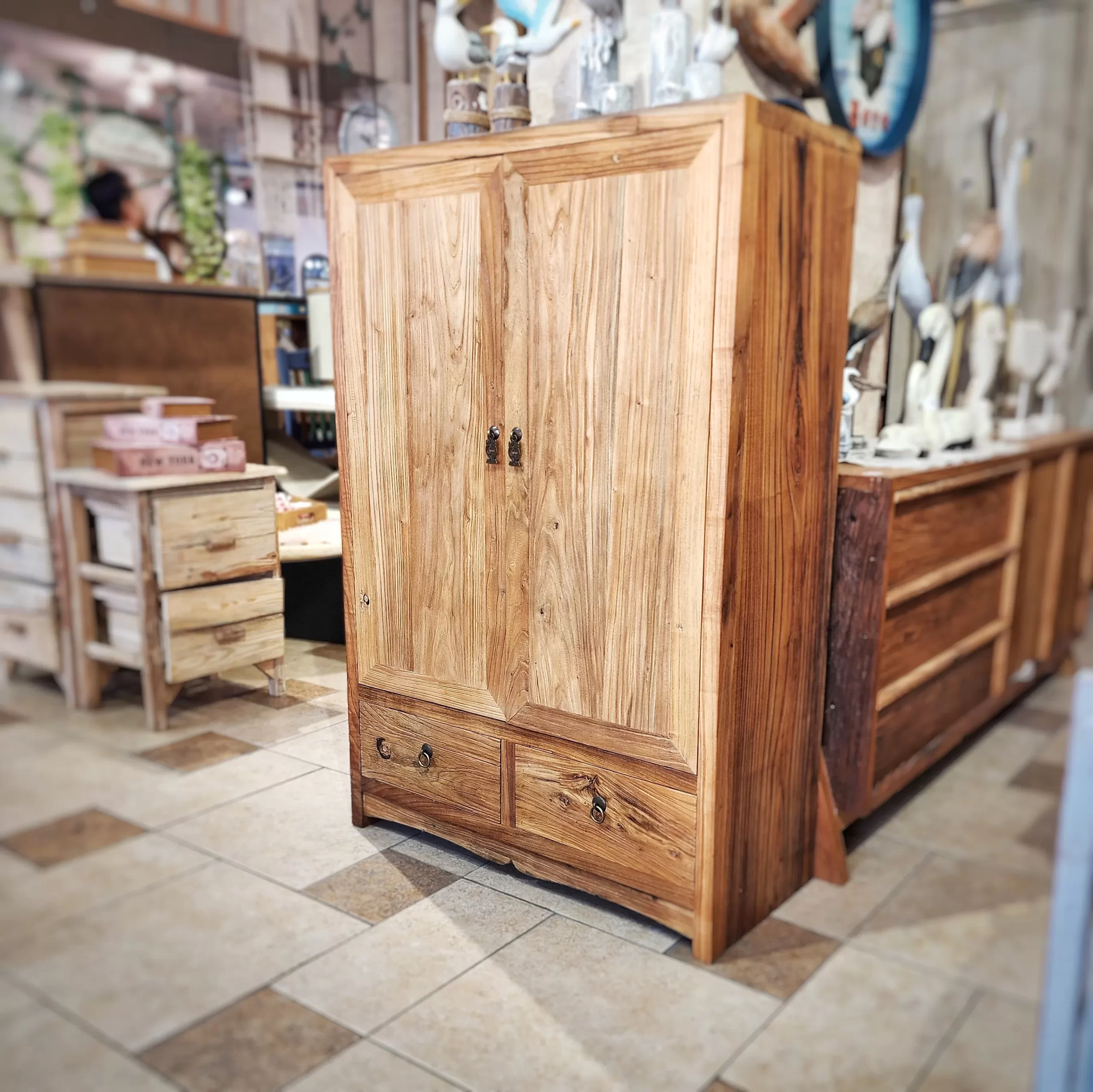 دولاب تخزين ريفي بابان ودرجان