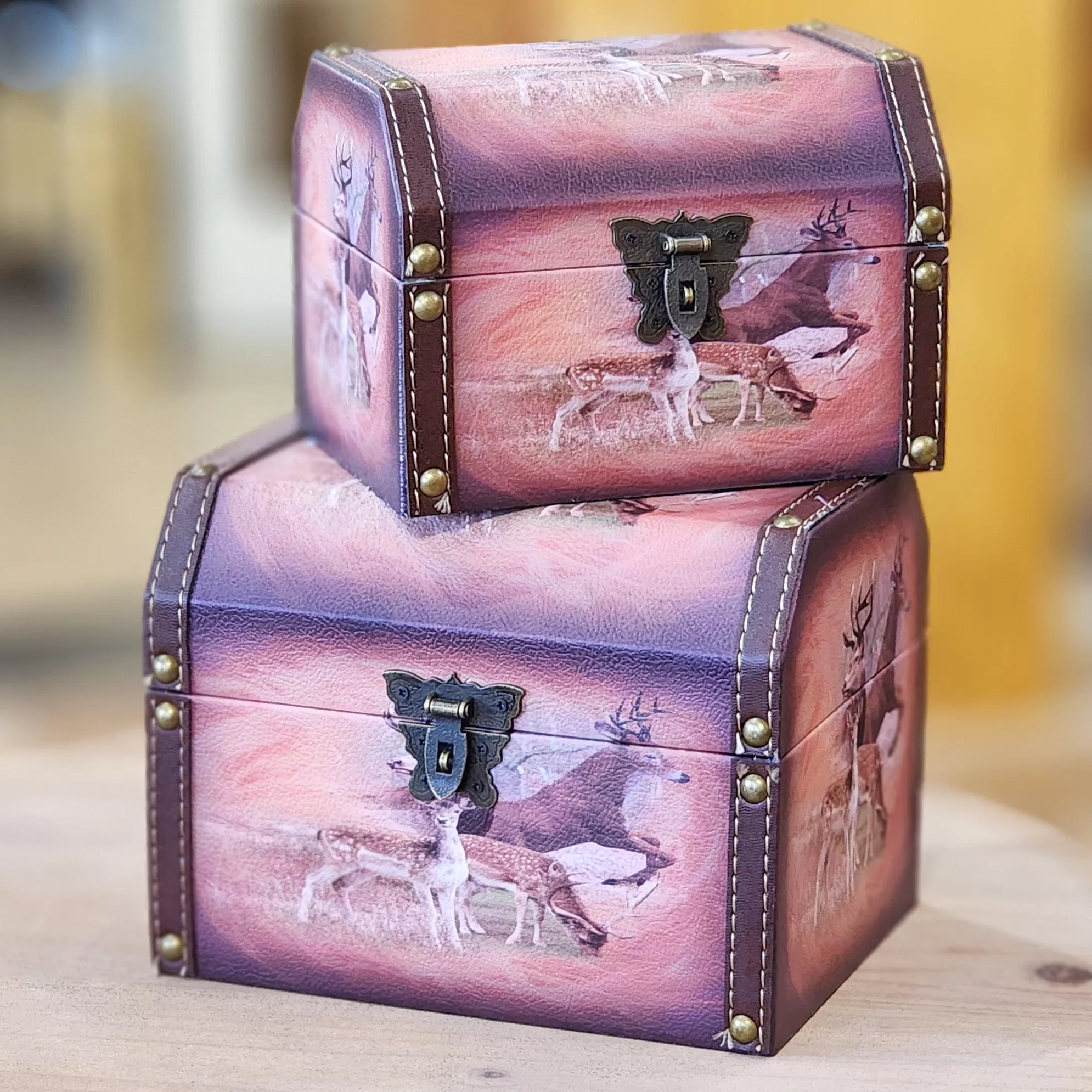 طقم صناديق ديكور خشبية بغطاء جلدي بنقش فيكتوري عتيق – عدد 2