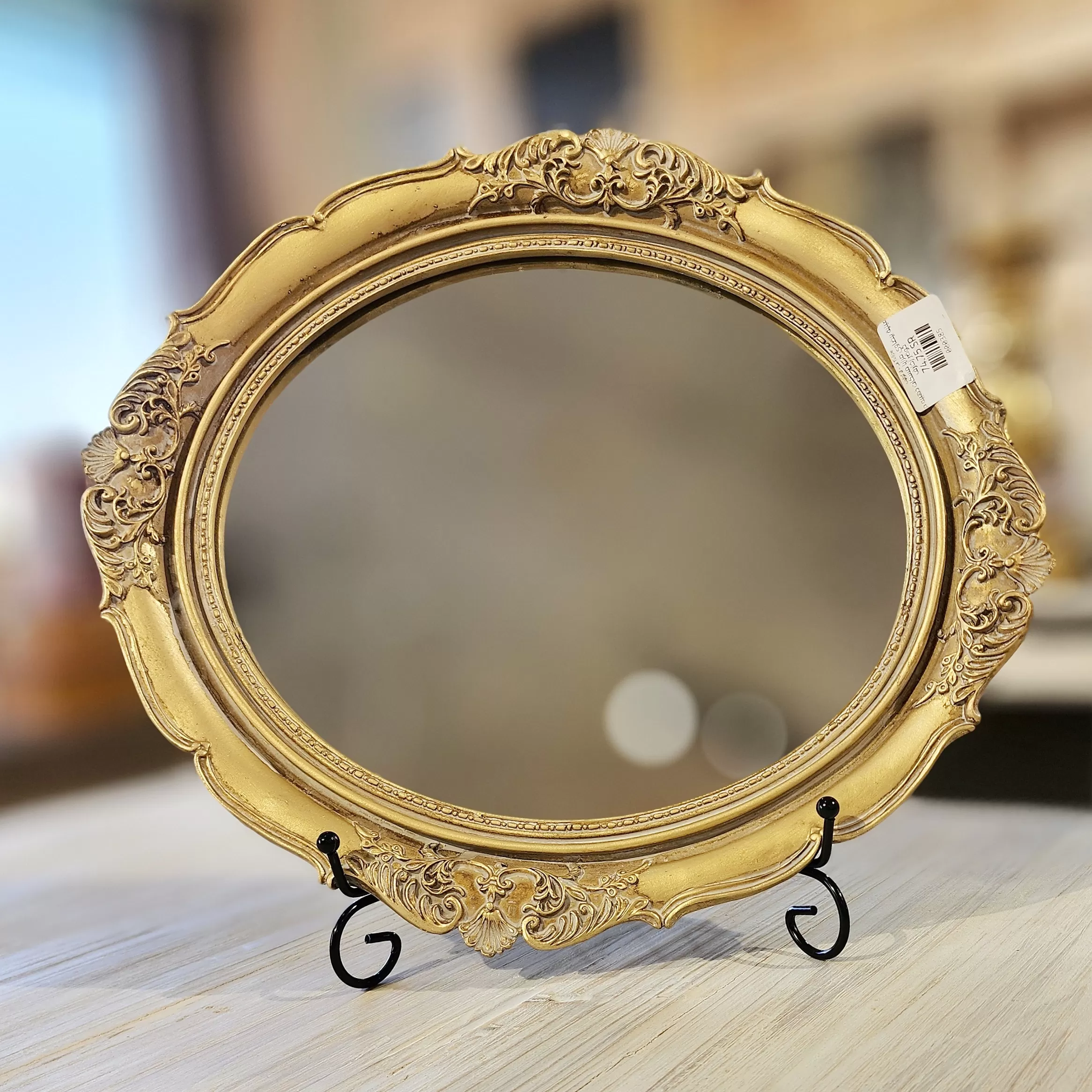 صينية عطور سيراميك بتصميم زخارف فكتورية أنيقة – ديكور فخم لطاولة التزيين