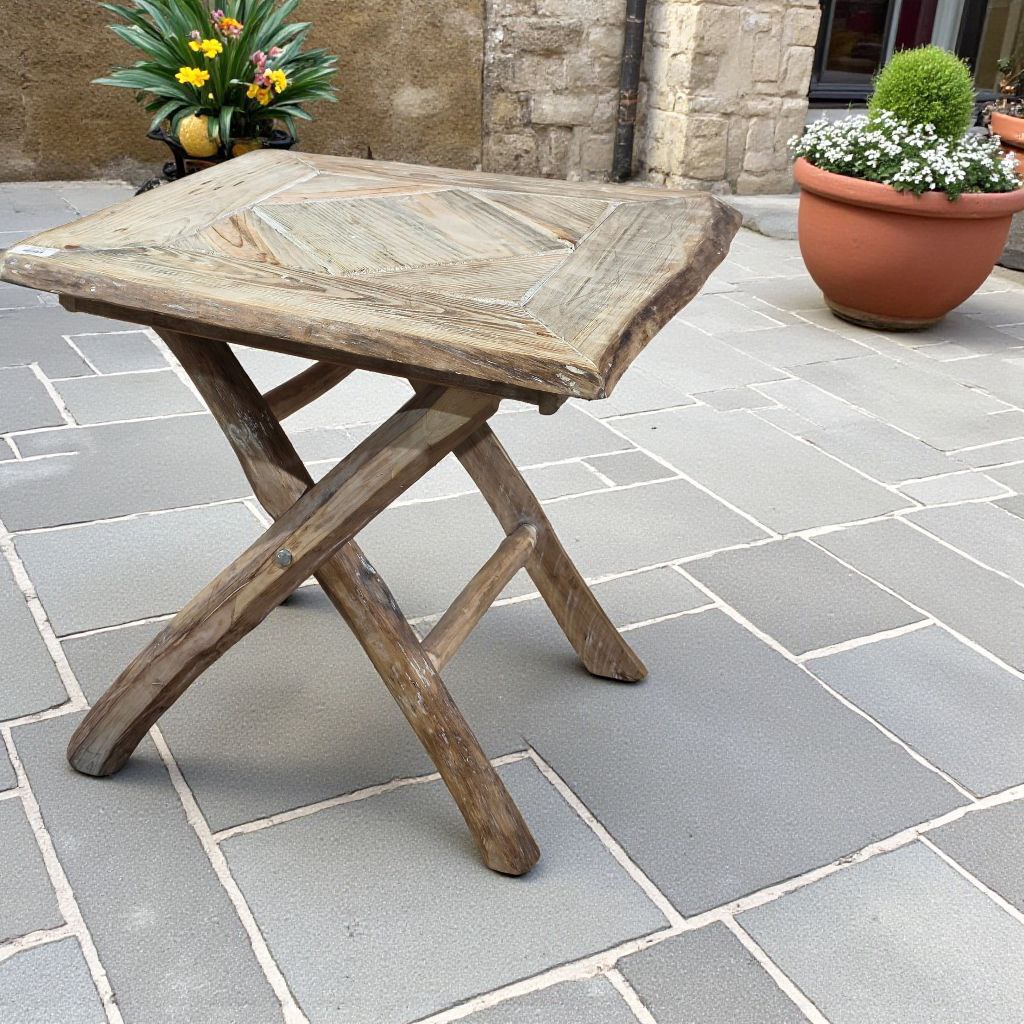 طاولة خدمة قابلة للطي من أغصان الشجر الطبيعي – تصميم ريفي عملي وأنيق