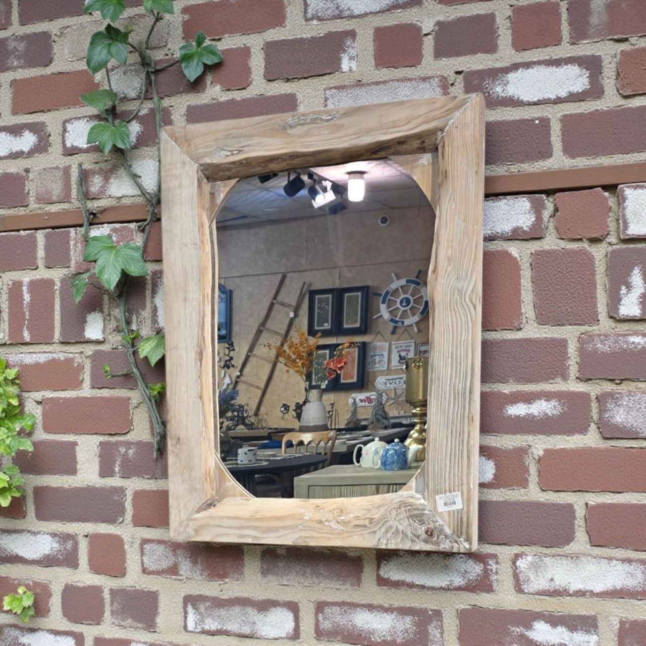 مرآة حائط بإطار خشبي طبيعي لتزيين الجدران والمداخل – تصميم أنيق وعصري